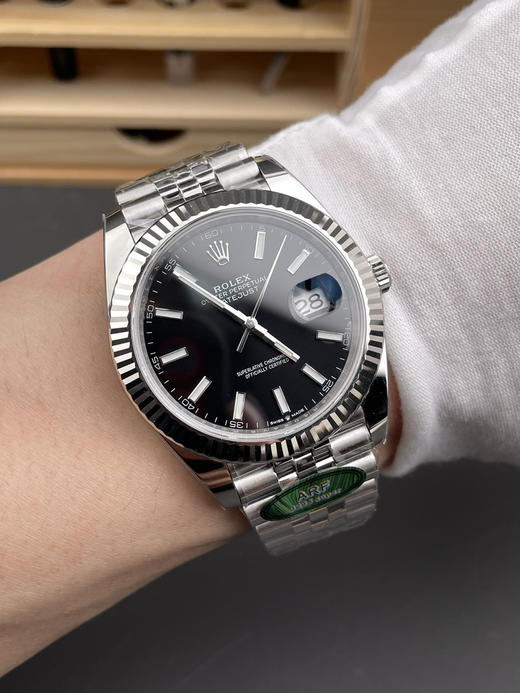 ARF 劳力士日志型41mm,狗牙圈（经典款）以及光圈（低调款）均出品。表芯搭载3235一体机芯，镜面采用高清蓝宝石搭配2.5倍矿大镜，立体指针。面板油印立体❕❕ 商品图7