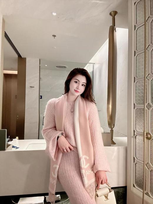 重磅⚠️海外专柜流出捡漏香奈儿双拼色纯山羊绒围巾 商品图14