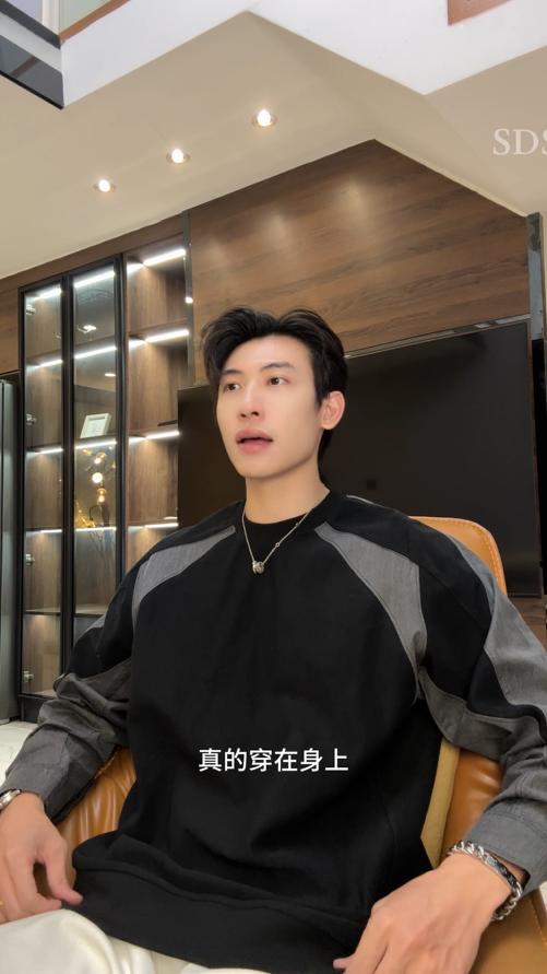 3056SDSA男士秋冬新款痞帅男装韩版复古拼接圆领卫衣百搭宽松套头上衣 商品图0