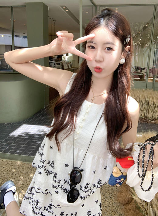 <曾小咸推荐>4.3现货秒杀！微信超特价！法式印花无袖衬衫+半身裙套装 日常279.99 立减120 秒杀159.99！ 商品图10