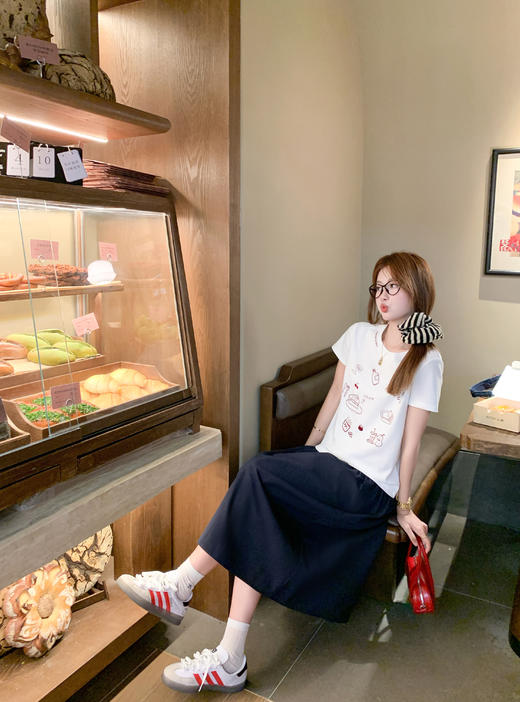 <曾小咸推荐>4.1现货秒杀！微信超特价！百搭正肩白底红色绣花短袖T恤 日常109.99 立减50 秒杀59.99！ 商品图11