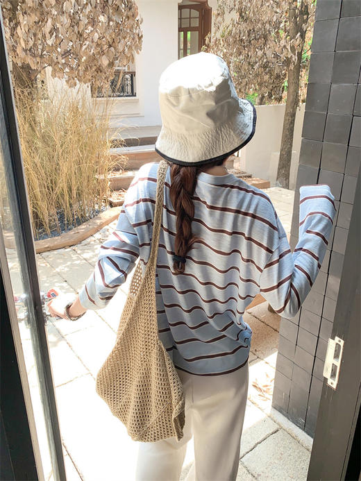 <曾小咸推荐>新款轻薄慵懒风条纹长袖T恤上衣 商品图1