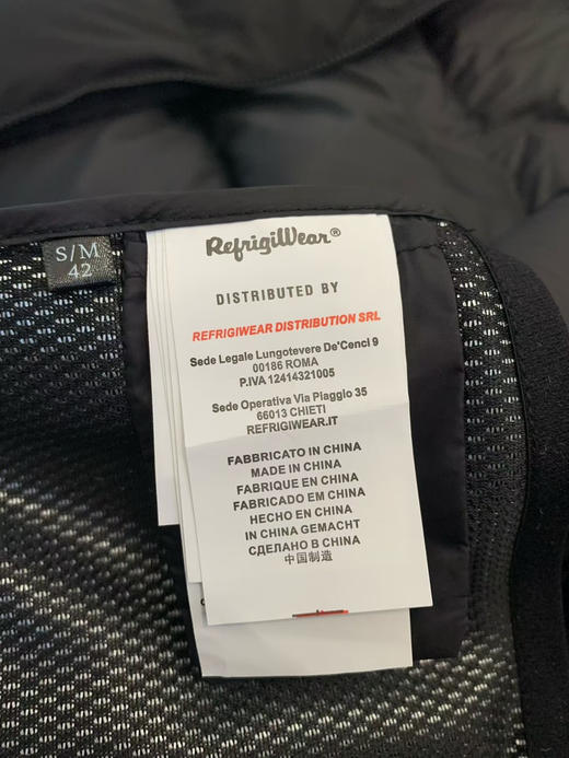 绝对好货…正单货！实力而来…
REFRIGIWEAR/冰冻人
正经原单羽绒服、90国标白鹅绒填充！正儿八经出口意大利好货！ 商品图12