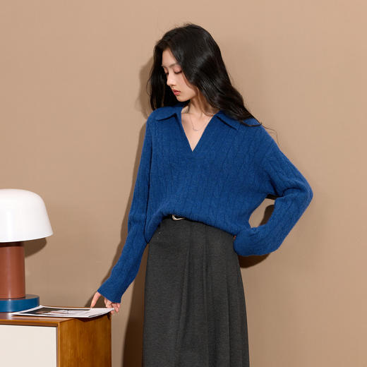 三彩2025冬季新款复古绞花翻领针织衫宽松保暖套头毛衫高级感S 商品图3