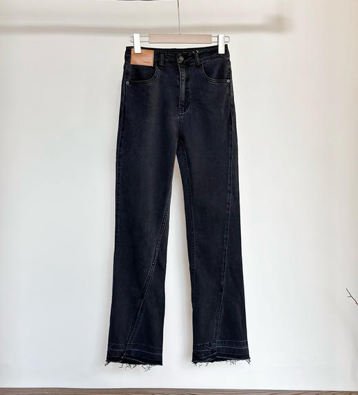 moc*o 做旧水洗开叉牛仔裤 商品图7