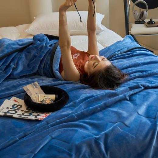 【清仓60元/条】轻奢高品质秋冬400克全消光一体双面牛奶绒提花毛毯【不支持退换货】 商品图3