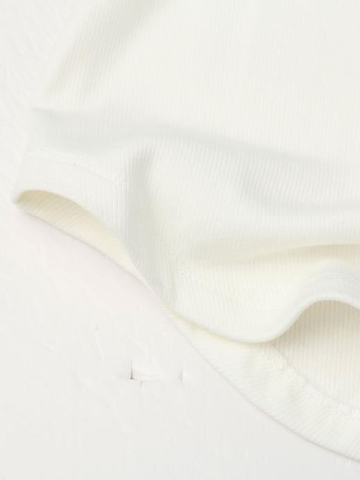 秋冬季新款白色半高领修身长袖打底衫 简约百搭显瘦上衣 商品图3