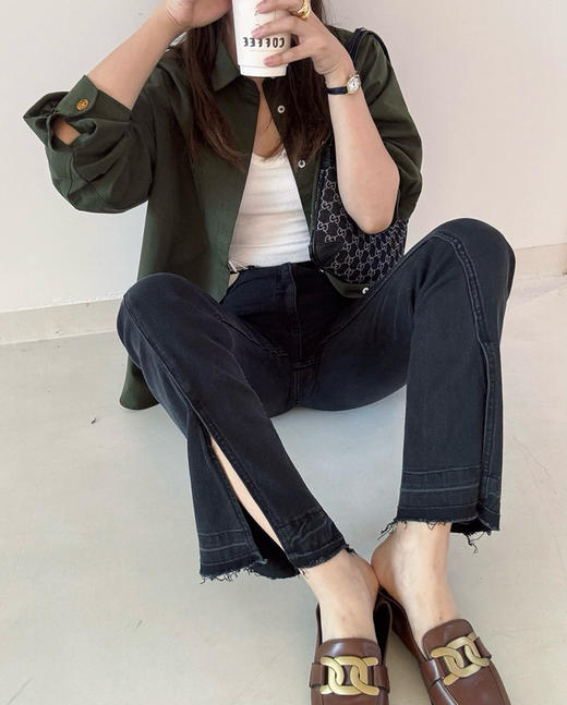 moc*o 做旧水洗开叉牛仔裤 商品图6