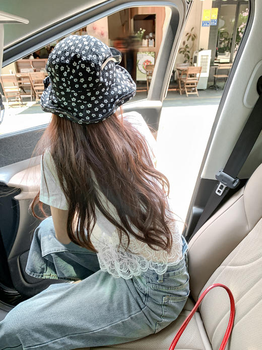 <曾小咸推荐>纯欲不规则蕾丝花边短袖T恤 商品图11