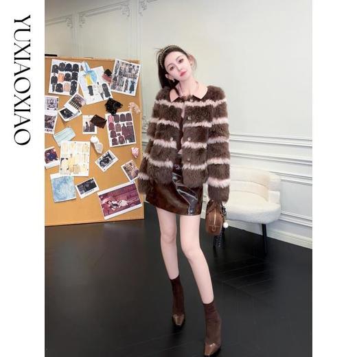 余潇潇【摩登女郎】显瘦气质光泽油蜡工艺包臀短皮裙搭配同色系腰带 商品图4