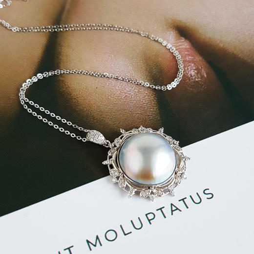 【天然正品】AU750白金镶钻镶天然约14.5MM马贝海水珍珠吊坠项链链长：45CM（长度可调节）女士150925TJ24现售价：2880 商品图2