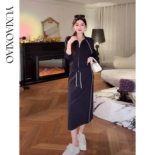 余潇潇【心动西区】棉感手工缝钻设计立领外套&抽绳直筒长半裙 商品图3