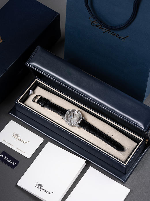 Noob official➕ 强势开卖 
萧邦HAPPYDIAMONDS 机械 鳄鱼皮版本  
实在是过分美丽  一眼就怦然心动  整个手表基于正品original原版开模的super copy版本❕ 商品图1