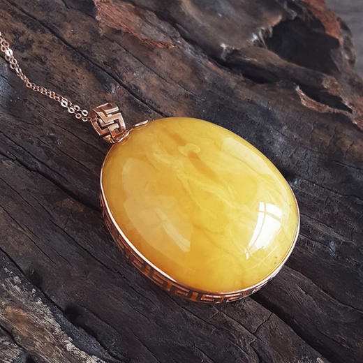 【天然正品】AU585玫瑰金镶天然无杂裂满蜜鸡油黄蜜蜡吊坠项链链长：45CM（长度可调节）女士150925TJ27现售价：3980 商品图2