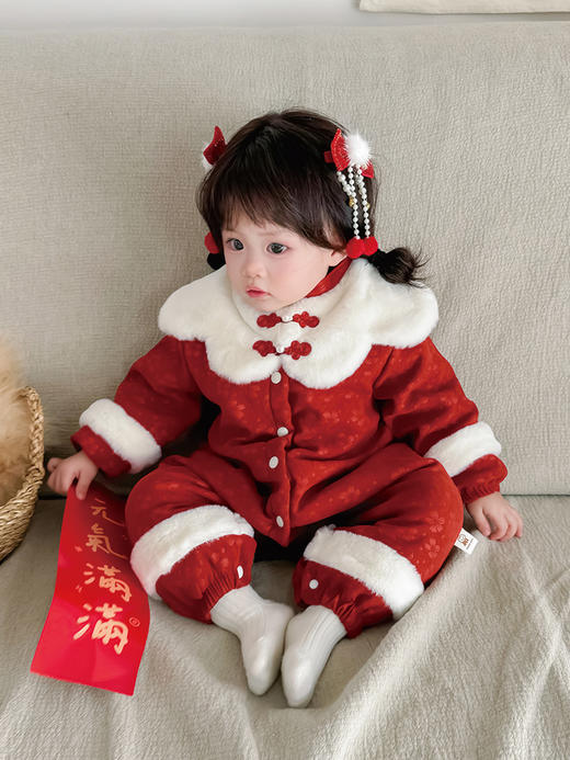 【贺岁国潮风！东方美学萌趣】宝宝拜年服 0-1-2岁中国风女婴冬装连体衣加绒爬爬服周岁宝宝衣服。hb 商品图2