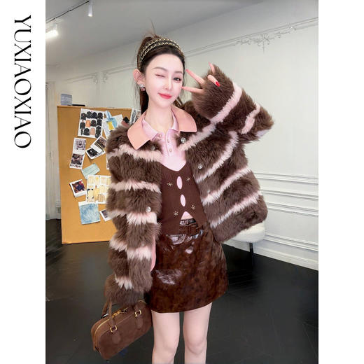 余潇潇【摩卡曲奇】纹理感托卡羊皮毛一体撞色拼接翻领皮草外套 商品图2
