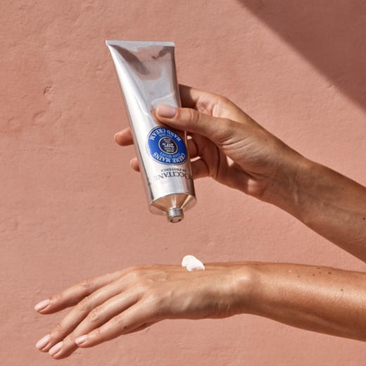 法国  L'OCCITANE欧舒丹 经典护手霜 (玫瑰/樱花/乳木果/薰衣草) 30ml/75ml/150ml 商品图1