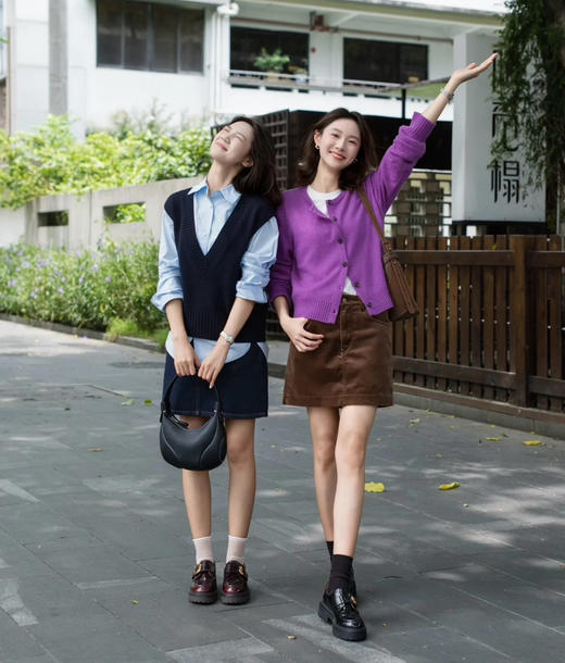 MO*CO 25新款羊毛针织开衫100405 商品图1