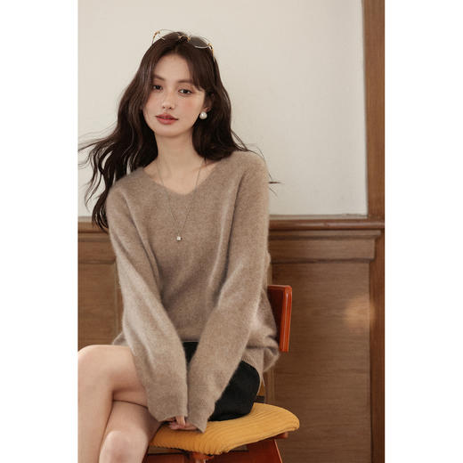 黑标 鹿向南「羊绒拉毛」羊毛无缝针织衫女秋冬咖色打底毛衣上衣 商品图2