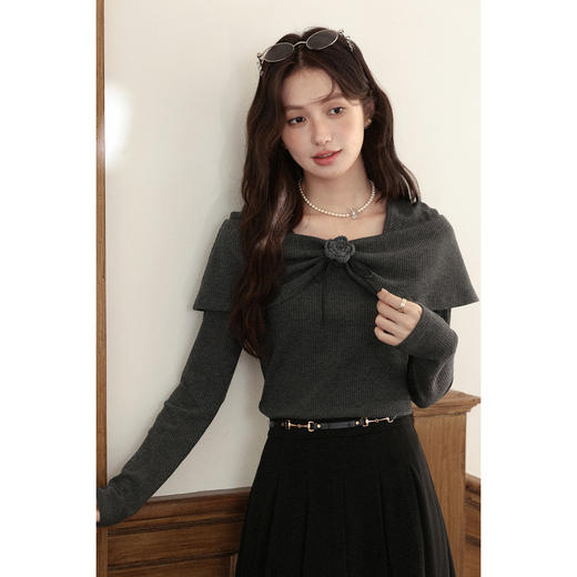 鹿向南「松烟灰茶」深灰色设计感花朵T恤长袖女秋季修身显瘦上衣 商品图4