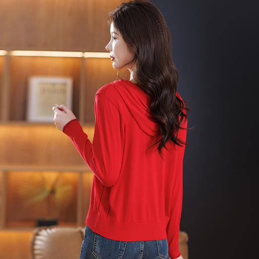 A5305--ALF印花短款连帽女士针织衫套头卫衣衫2025年新款秋季时尚气质上衣 商品图3