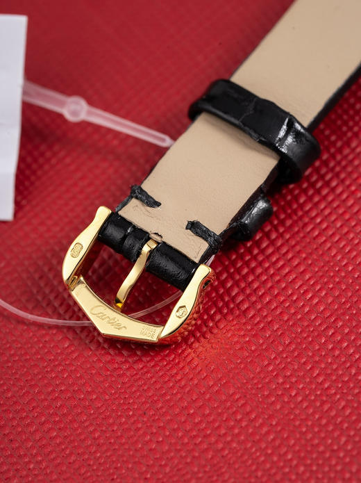 M8厂V2电厚金配证书版本！细节跟原单，扣跟底盖都是打18k印记！一表一码，蓝宝石玻璃，把头也是蓝色宝石。每个表都有单独编号！❕❕❕ 商品图9