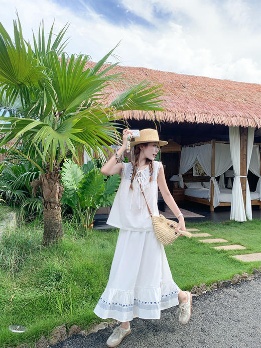 <曾小咸推荐>4.2现货秒杀！微信超特价！法式复古重工绣花无袖T恤 日常149.99 立减90 秒杀59.99！半身裙 日常219.99 立减120 秒杀99.99！ 商品图13