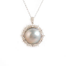 【天然正品】AU750白金镶钻镶天然约14.5MM马贝海水珍珠吊坠项链链长：45CM（长度可调节）女士150925TJ24现售价：2880