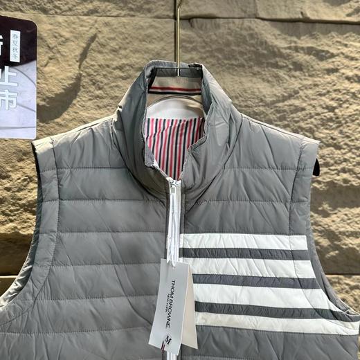 D100423男装立领绗缝羽绒马甲新款温暖时尚拉链羽绒背心 商品图8
