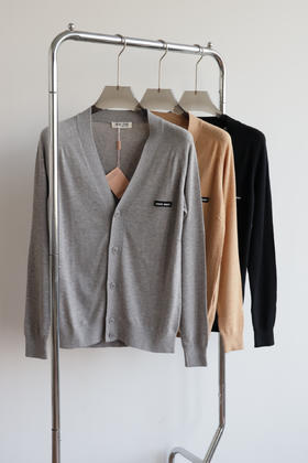 V领女款！M1U M1U 100羊毛纯色字母徽标休闲长袖针织衫MY138