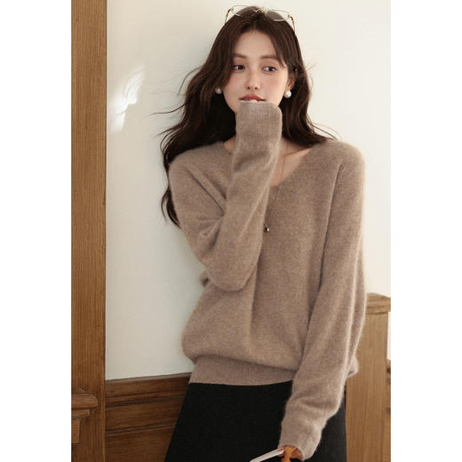 黑标 鹿向南「羊绒拉毛」羊毛无缝针织衫女秋冬咖色打底毛衣上衣 商品图3