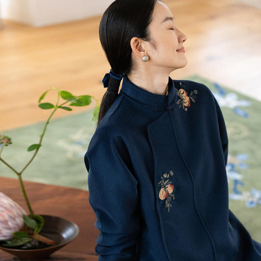 牧衣游原创 进口澳毛毛呢外套手工刺绣双面呢复古新中式开衫 无暇 商品图0