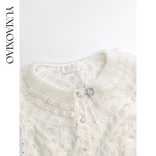 余潇潇【奶酥白茶】时尚立体绣花蕾丝双层花边拼接花边领收腰上衣 商品图2