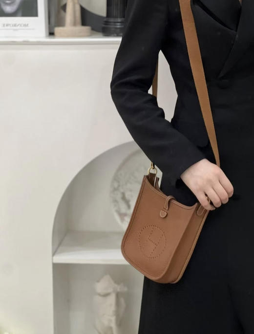 爱马仕 伊芙琳16 金棕 B刻 商品图1