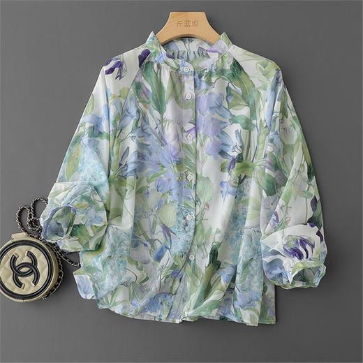 丁摩 淡紫和青绿 朦胧花卉印花 桑蚕丝棉 圆领衬衫女5ZF-33343 商品图1