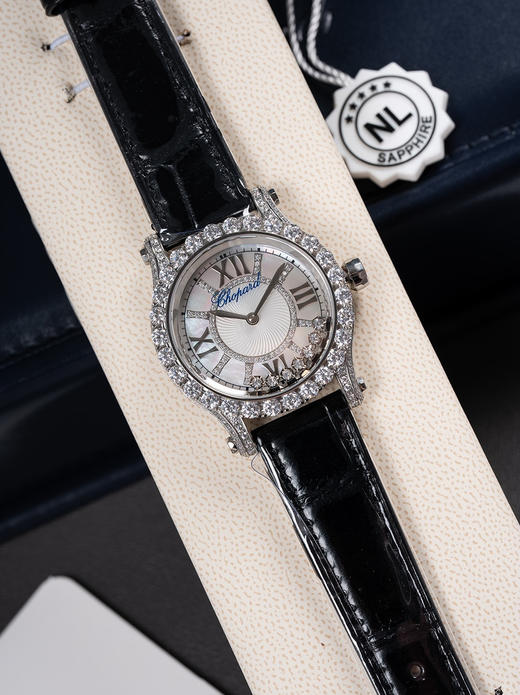 Noob official➕ 强势开卖 
萧邦HAPPYDIAMONDS 机械 鳄鱼皮版本  
实在是过分美丽  一眼就怦然心动  整个手表基于正品original原版开模的super copy版本❕ 商品图6