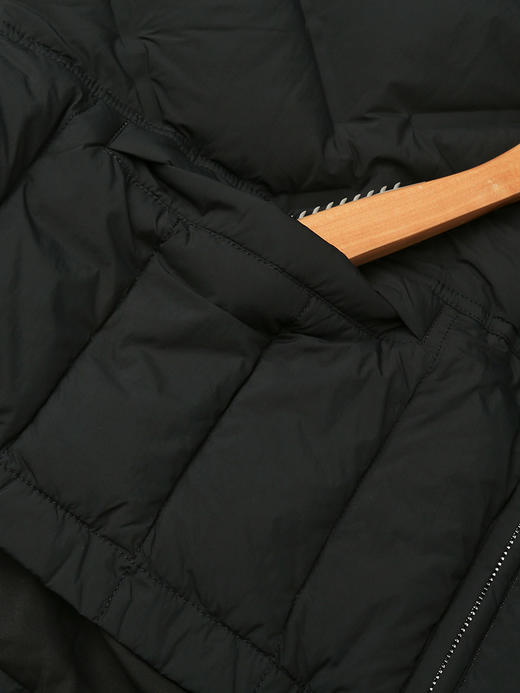 【秋冬保暖】黑色连帽短款羽绒服女 轻便宽松显瘦 90 白鸭绒填充 时尚百搭外套 商品图3