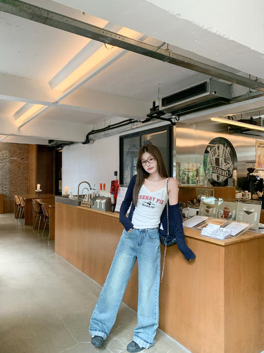 <曾小咸推荐>4.5现货秒杀！微信超特价！复古洗水牛仔长裤 日常229.99 立减130 秒杀99.99！！长袖秒杀59.99！！ 商品图9