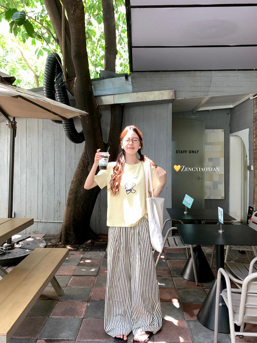 <曾小咸推荐>韩系黄色刺绣短袖t恤女夏日百搭宽松通勤减龄上衣 商品图9