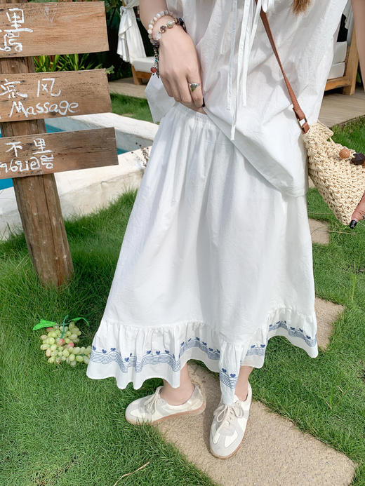 <曾小咸推荐>4.2现货秒杀！微信超特价！法式复古重工绣花无袖T恤 日常149.99 立减90 秒杀59.99！半身裙 日常219.99 立减120 秒杀99.99！ 商品图4