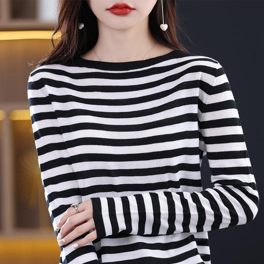 雀说新款精纺羊毛一字领羊毛针织衫女长袖条纹宽松套头上衣AL2332 商品图3