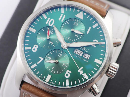 YL 经典臻品【驰骋高空 分秒必“真”】IWC3777飞行员计时系列，机芯同步原装，表针尾部微微弯曲，双面防眩晕蓝色镀膜。成就此非凡经典。【成熟做工】腕表尺寸43mmX15mm。表壳分为两件套，圈口和 商品图14