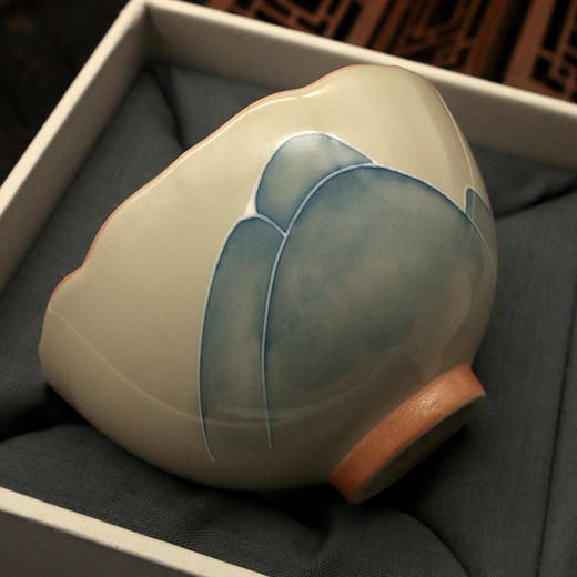 釉下彩手绘 山盟海誓 花边花口杯 商品图7