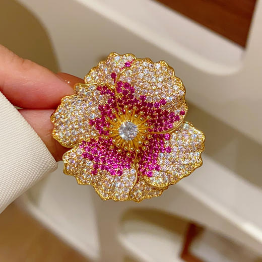 法式复古小香风满钻山茶花胸针胸花别针扣 商品图1