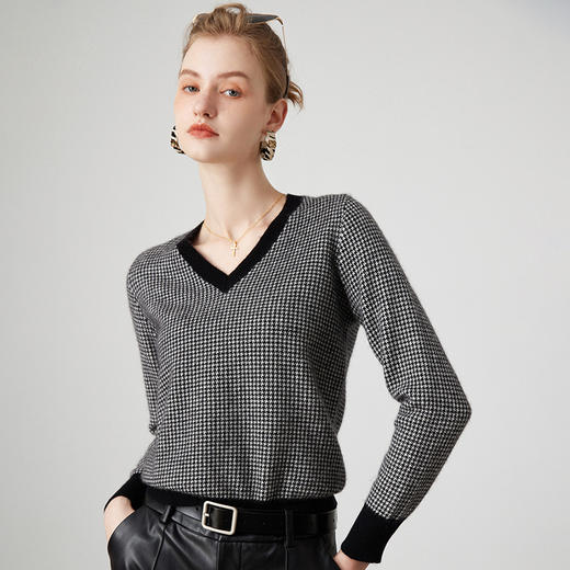 丁摩秋冬V领山羊绒衫女宽松套头毛衣千鸟格长袖上衣针织内搭打底衫女ALMK65 商品图0