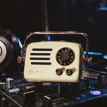 猫王收音机猫王音响旅行者2号手提智能网络音箱便携无线蓝牙复古户外音响 月岩白 节日礼物送男女朋友 /数码 /影音娱乐 /音箱/音响 商品图1