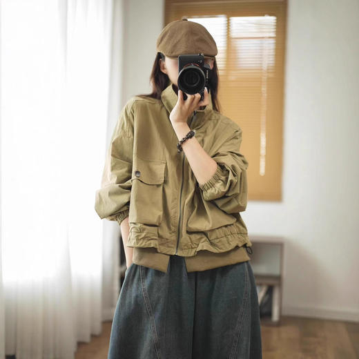 WMY66362 2025秋季新款 复古拼贴大口袋做旧双层外套 宽松翻领开衫上衣女款 商品图3