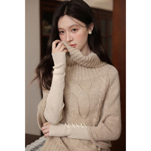 鹿向南「清怀映月」长袖燕麦色针织衫女秋显瘦打底衫气质内搭上衣 商品图1