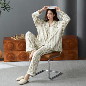 雀说德绒睡衣款女士新款高级感薄绒保暖长袖家居服套装AL275001