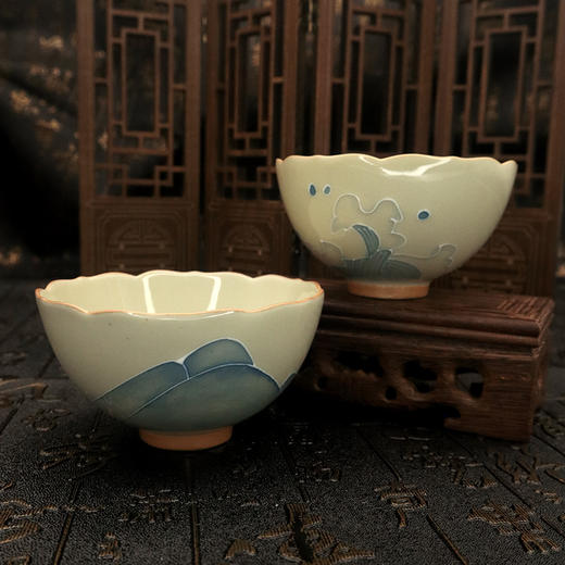 釉下彩手绘 山盟海誓 花边花口杯 商品图3